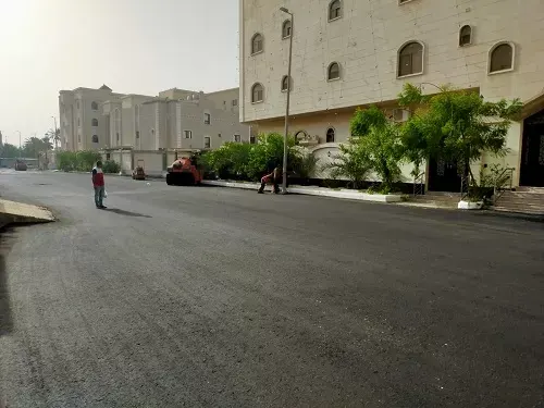 كشط وإعادة سفلتة في شوارع الخويلدية