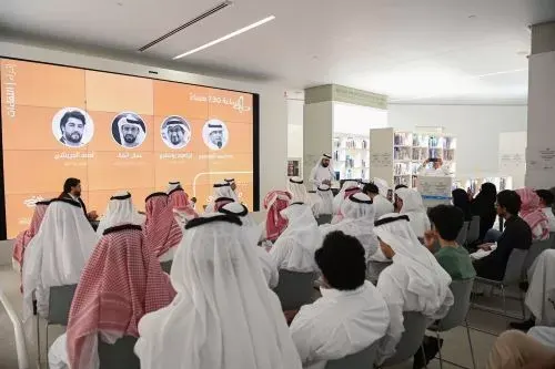 3 شعراء يلهبون مشاعر جمهور ملتقى ابن المقرب