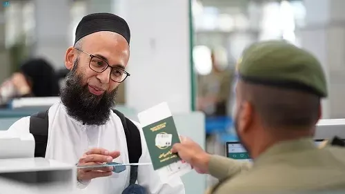 الجوازات تواصل إنهاء إجراءات مغادرة الحجاج