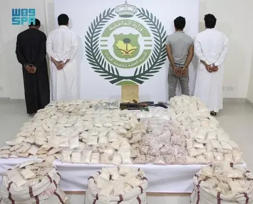 الحرب على المخدرات.. حصيلة الأربعاء” القبض على 17 مروجاً ومهرباً