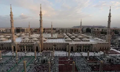 في أسبوع.. 4 ملايين و252 ألف مصل وزائر للمسجد النبوي