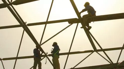 الموارد البشرية: بلغوا عن مخالفات العمل تحت الشمس
