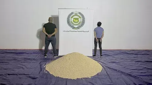 حلوى ومكسرات بطعم المخدرات.. 6 ملايين حبة تسقط سوريَّين في الرياض