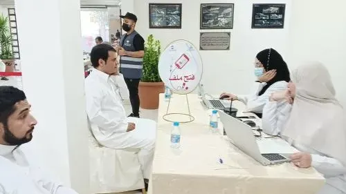 ٦٦ متطوعاً يستقبلون ١٠٠ متبرعاً بالدم في القطيف