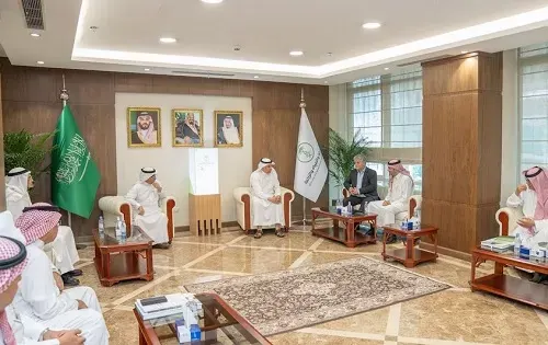 مراقبة الغطاء النباتي وغابات المنغروف بـ “الدرونز”