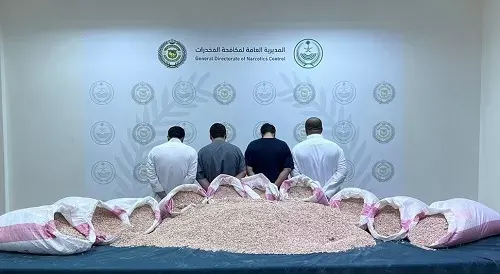الرياض.. 3.4 مليون حبة إمفيتامين في شحنة مُعدّة لقص الحديد