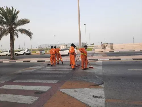 تخليص القطيف من 16 ألف طن نفايات و 11 ألف م3 أنقاض في شهر