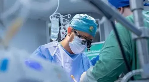 تدخل طبي ينقذ حياة حامل وجنينها في جازان