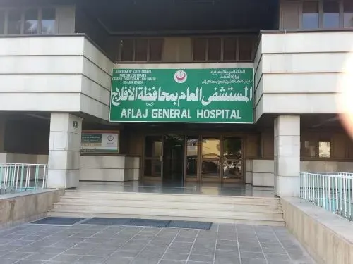 إعادة لسان إلى مقيم انقطع بسقوطه من مبنى