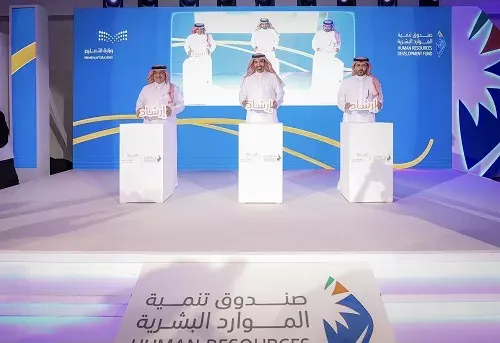 بعد الجامعات.. الإرشاد المهني في المدارس