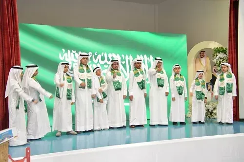“بيرق” و مسابقات و قصائد في يوم الوطن بمدارس تعليم الشرقية