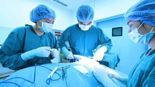 جازان.. إنقاذ حياة ثلاثيني تعرض لإصابة خطرة في البطن