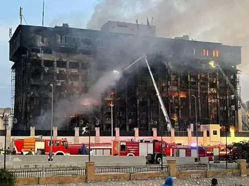 مصر] حريق يدمر مديرية أمن الإسماعيلية والحصيلة 26 مصاباً