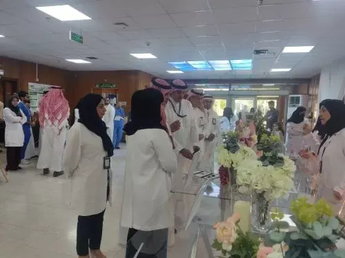 في “مركزي القطيف”.. معرض لـ “الجنود المجهولين” في الخدمة الاجتماعية