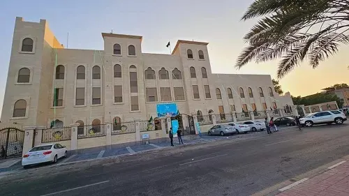 ريعه للفقراء والأيتام.. إنجاز 70% من مبنى “بر سنابس” السكني