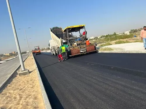 القطيف.. سفلتة 700 متر لربط طريقي الإمام علي و الملك عبدالعزيز