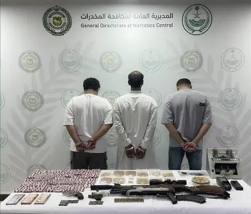 الشرقية.. إحالة 3 تجار مخدرات إلى النيابة