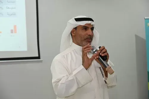 آل طالب محذرًا الآباء من سنابس: قلق الاختبارات زرٌ نووي