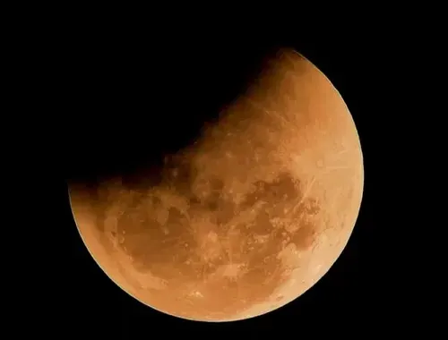 غداً السبت.. خسوف جزئي في سماء السعودية