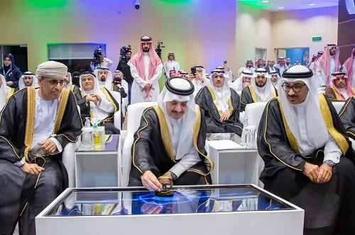 أمير الشرقية يدشن منصة ربط السوق الخليجية للكهرباء مع العراق