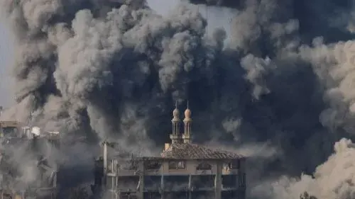 رفض سعودي قاطع لدعوات التهجير القسري .. ومجلس الأمن يجتمع غداً لبحث الأزمة في غزة.. حقوق الإنسان “حبر على ورق”