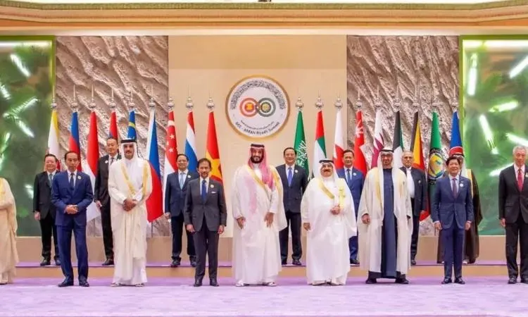 بـ42 بندًا.. “قمة الرياض” تدعو لتعزيز التجارة ومكافحة الجريمة