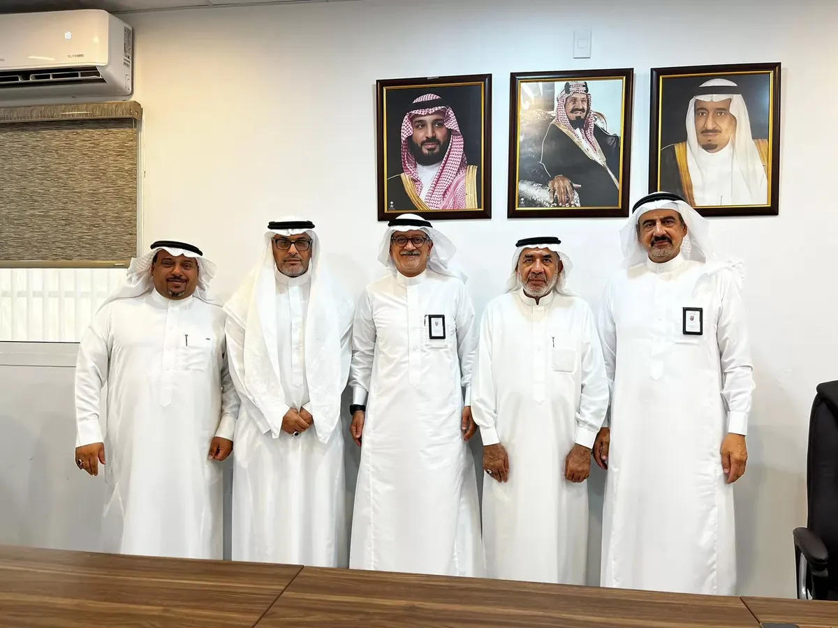 سيهات.. شراكة مجتمعية بين “الموارد البشرية” و”خيرية القطيف”