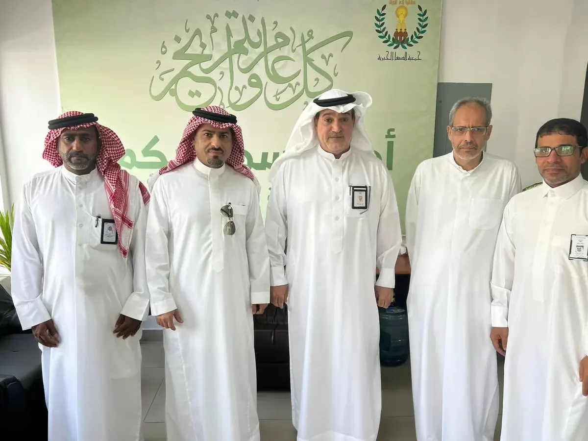 رئيس مركز صفوى يزور جمعية الصفا الخيرية