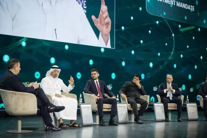 “الفالح”: الصين تصنع الأقمار الصناعية في السعودية
