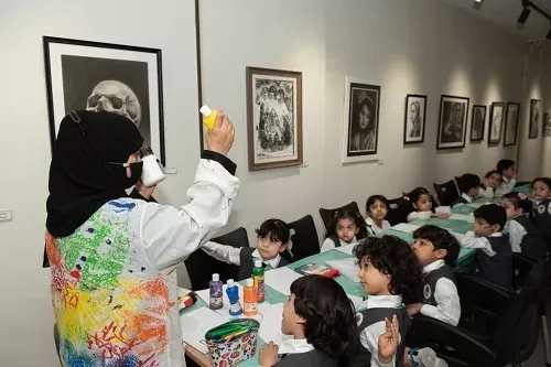 أساسيات الرسم للأطفال في معرض “اسود وأبيض”