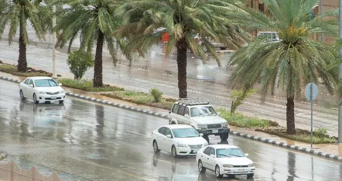 الشرقية.. من يعوض أصحاب السيارات المتضررة من أمطار الخميس؟