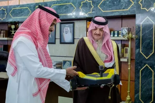 أمير الشرقية يستقبل المخترع محمد عباس البومجداد