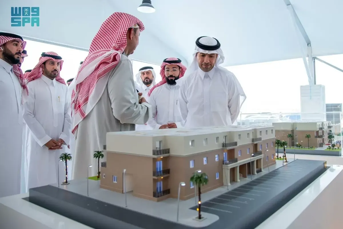 مركز عمليات متنقل لإدارة الأزمات والكوارث في الشرقية