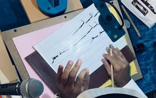 قصَبات القطيف حفرت في أسرار “البسملة” عبر 7 خطوط
