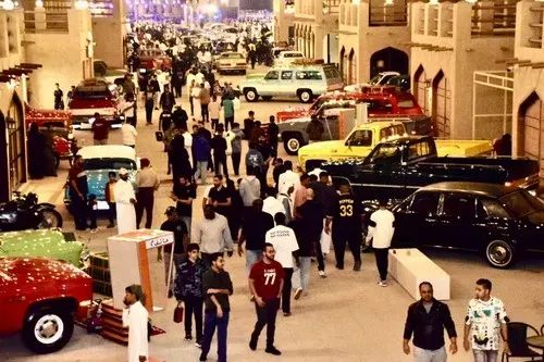 15 ألف زائر في افتتاح عرض الرامس للسيارات بوسط العوامية