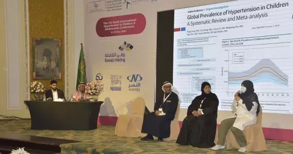 مؤتمر يدق ناقوس الخطر.. 4 ملايين سعودي مصابون بضغط الدم.. ثلثهم من طلاب المدارس