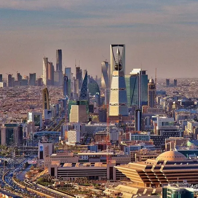 وكالة بلومبيرغ: السعودية صين الشرق الأوسط الجديدة