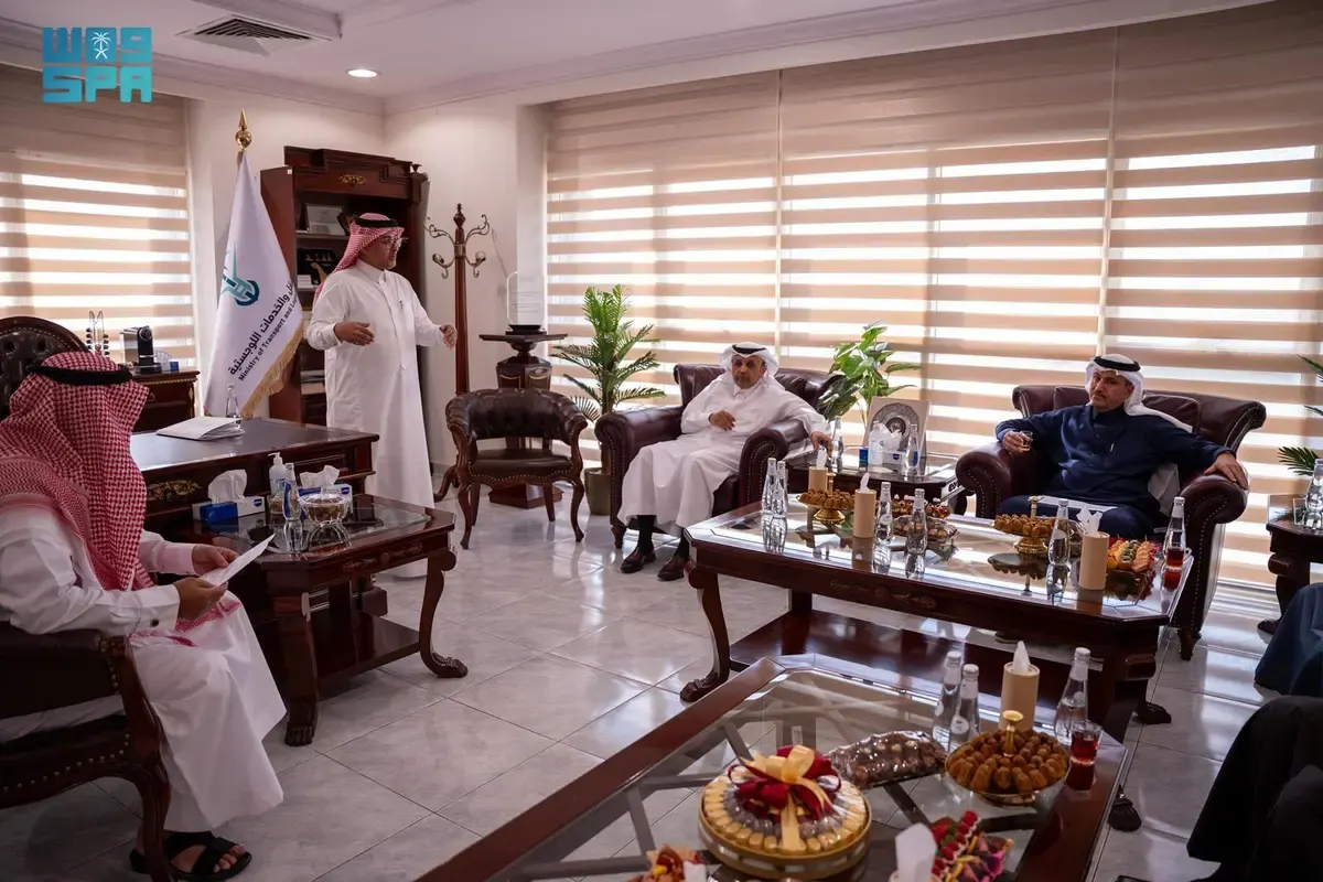“الجاسر” يستطلع ملاحظات سكان الشرقية حول مشاريع الطرق