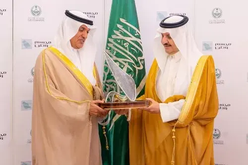 أمير الشرقية يرعى حفل وضع حجر أساس مشروع “الأڤنيوز – الخبر”