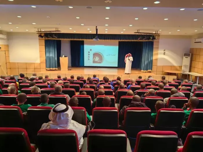 برامج توعوية بأضرار المخدرات في “ملاحظة الدمام”