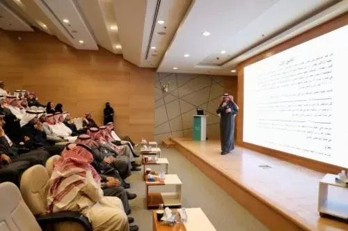 “التعليم” و”نزاهة” تناقشان السلطة الإدارية وتفويض الصلاحيات