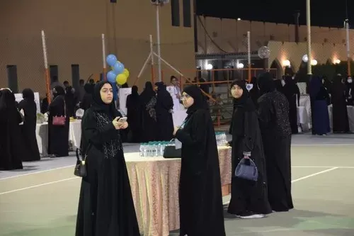 أحدث فرقاً] 90 عقلاً شابًا في “ساحة الأفكار” من أجل 30 مبادرة