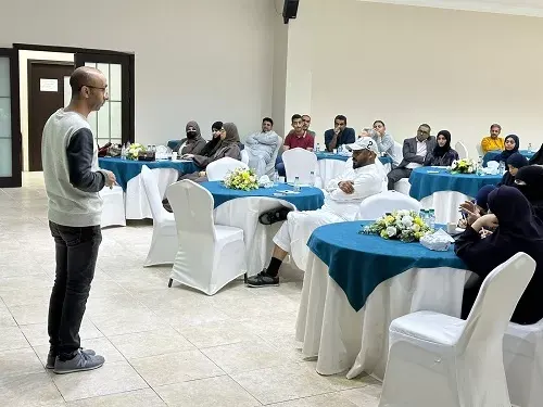 فريق “مسعفون بلا حدود” يتدربون على “الكلام”