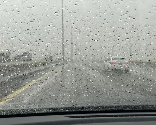 غداً حتى الإثنين.. أمطار و سيول و بَرَد و غبار في الشرقية