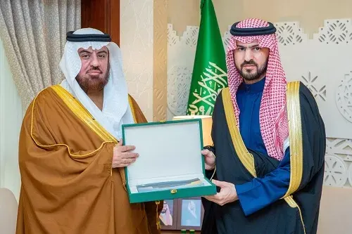 الأمير سعود بن بندر يثمن اهتمام القيادة بخدمة بيوت الله