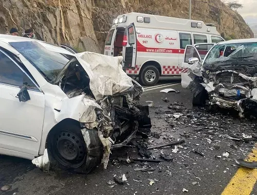 الباحة.. 3 إصابات خطيرة في حادث مروري