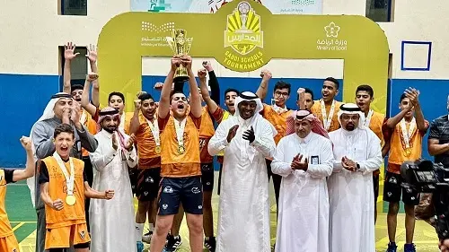 مثل أنديتها.. مدارس القطيف تسيطر على كرة اليد في تعليم الشرقية