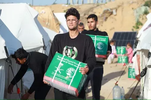 “سلمان للإغاثة”: توزيع مساعدات في غزة