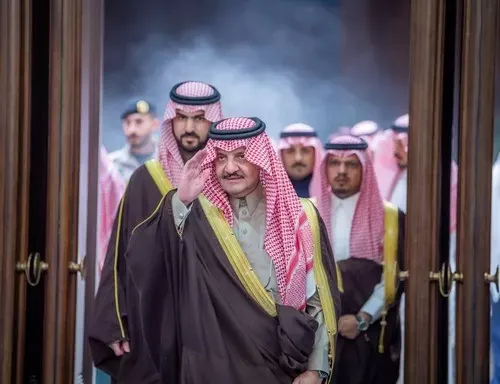 في مجلس “الاثنينية”.. أمير الشرقية ينوه بالدور الحيوي لمركز الأرصاد