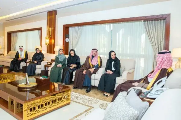 نائب أمير الشرقية يستقبل جمعية السرطان السعودية